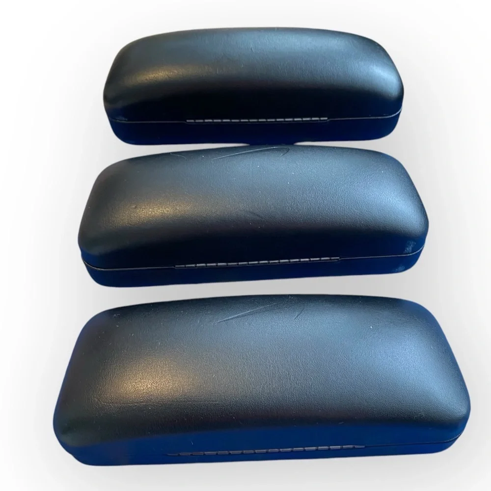 Nike Glasses/Sunglasses Cases‎